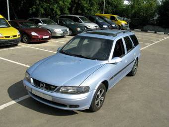 1997 Opel Vectra Photos