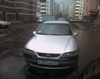 1998 Opel Vectra Pictures