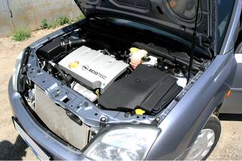2004 Opel Vectra Pics