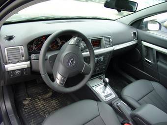 2007 Opel Vectra Photos