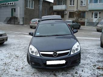 2008 Opel Vectra Photos
