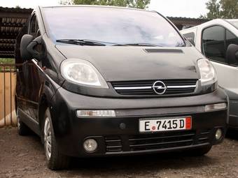 2002 Opel Vivaro Pictures