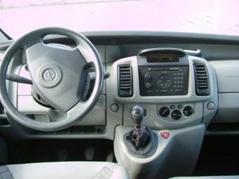 2003 Opel Vivaro Images