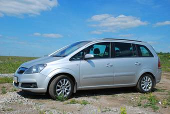 2006 Opel Zafira Photos