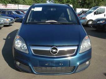 2006 Opel Zafira Pictures