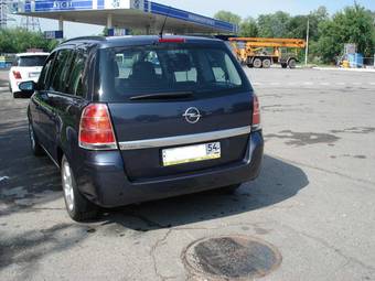 2007 Opel Zafira Photos