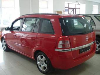 2008 Opel Zafira Photos