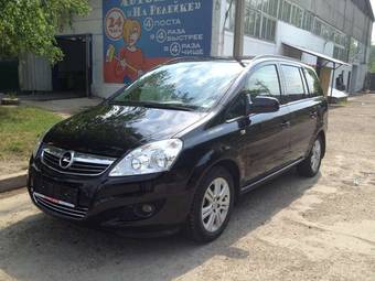 2010 Opel Zafira Pictures