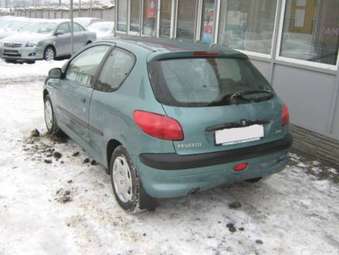 2002 Peugeot 206 Photos