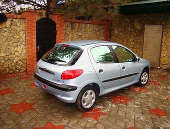 2002 Peugeot 206 Photos