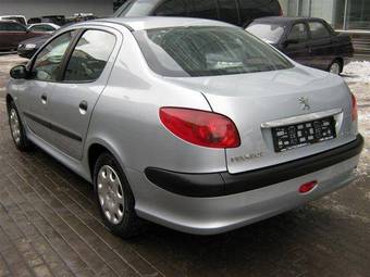 2008 Peugeot 206 Pictures