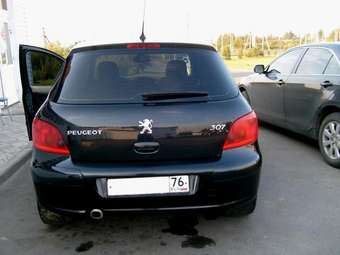 2004 Peugeot 307 Images