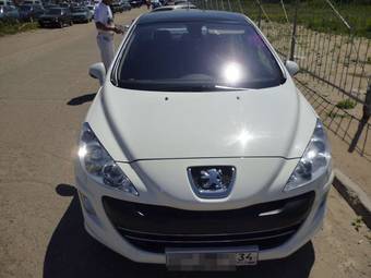 2011 Peugeot 308 Pictures