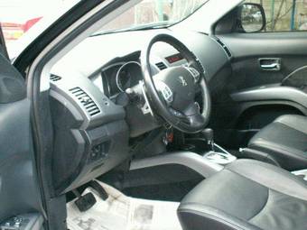 2008 Peugeot 4007 Pictures
