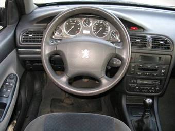 2003 Peugeot 406 Pictures