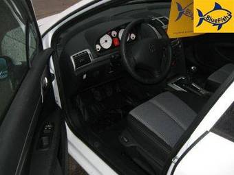 2008 Peugeot 407 Images