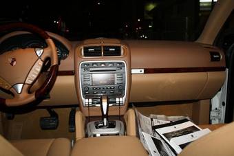 2009 Porsche Cayenne Pictures