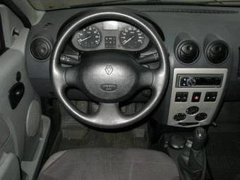 2007 Renault Logan Pictures