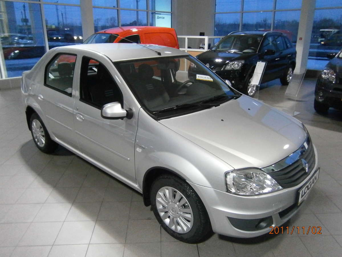 Renault logan 2012 года