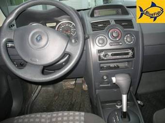 2006 Renault Megane Photos