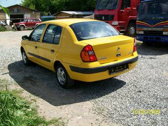 2004 Renault Symbol Pictures