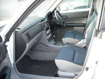 2004 Subaru Forester Pics