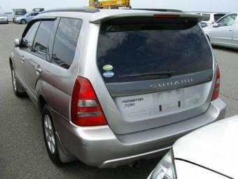 2004 Subaru Forester Photos