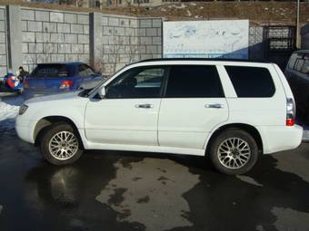 2005 Subaru Forester Photos