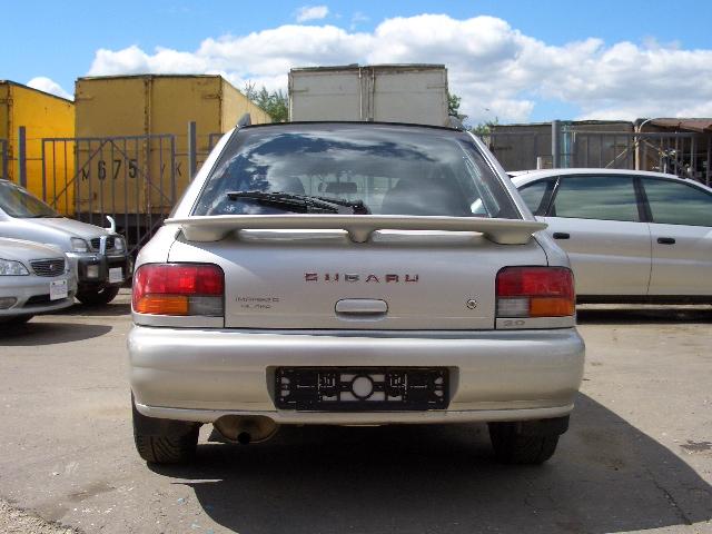 2000 Subaru Impreza Pics