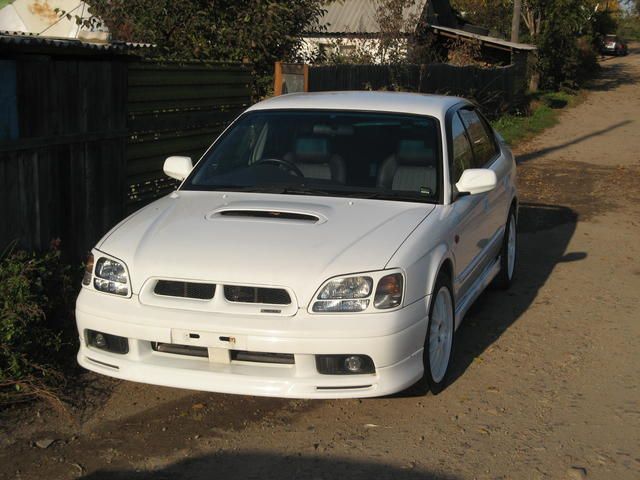 2000 Subaru Legacy B4