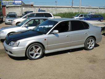 2000 Subaru Legacy B4 Photos