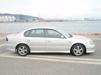 2001 Subaru Legacy B4 Pictures