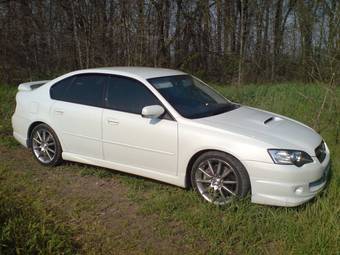 2004 Subaru Legacy B4 Pictures