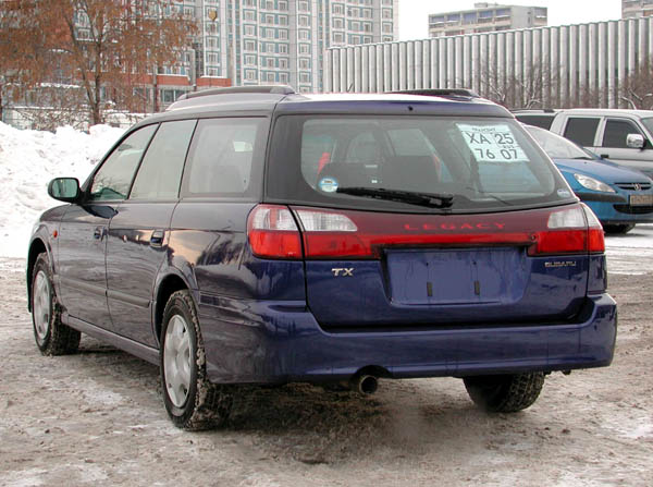 2002 Subaru Legacy Wagon Pictures