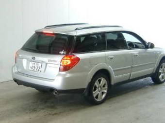 2003 Subaru Outback Pictures