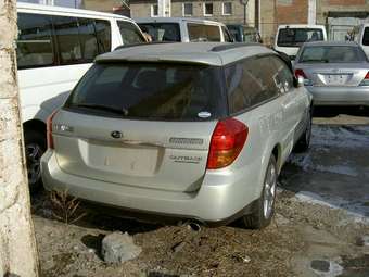 2003 Subaru Outback Pictures