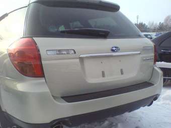 2004 Subaru Outback Pictures