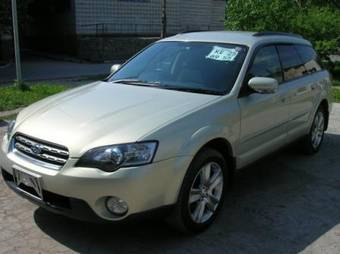 2005 Subaru Outback Images