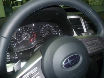 2011 Subaru Outback Pictures