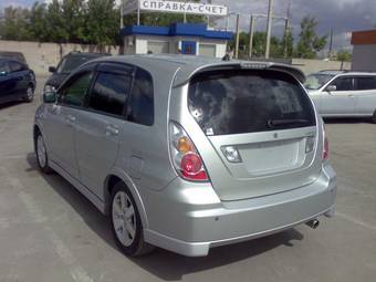 2005 Suzuki Aerio Wagon Photos