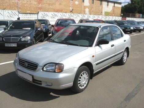 Suzuki baleno 2001