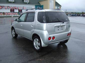 2002 Suzuki Chevrolet Cruze Photos