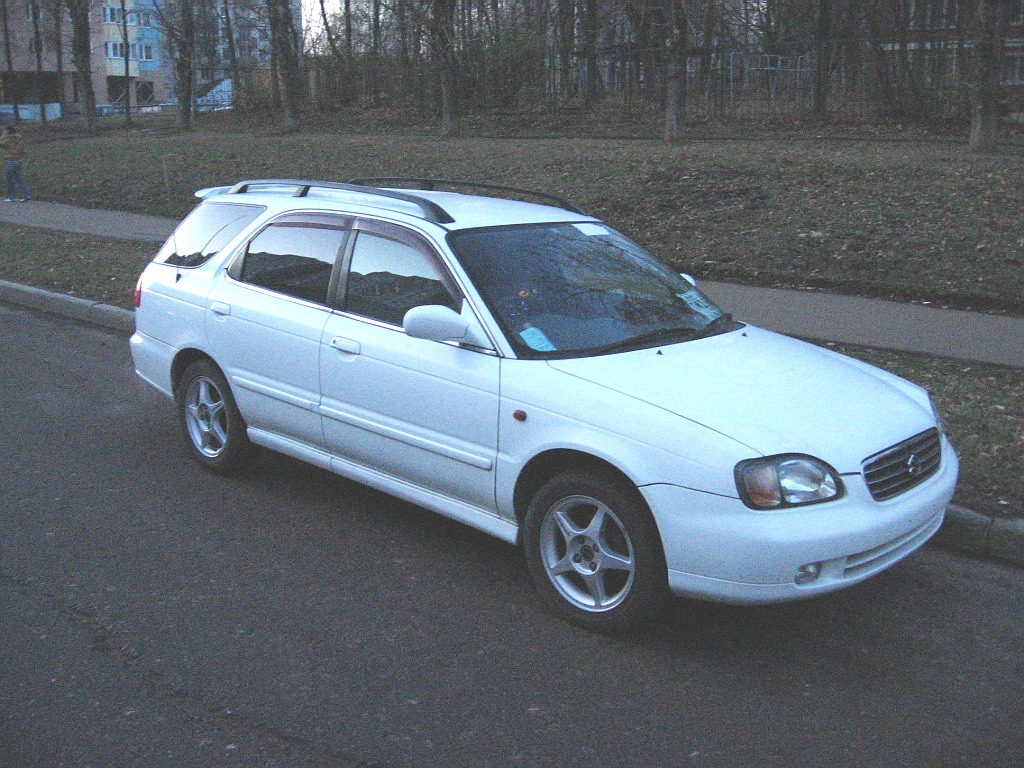 Сузуки култус. Suzuki Cultus Wagon 1999. Сузуки Култус вагон 1999. Сузуки Култус 2000 года. Сузуки Култус 1995 универсал.