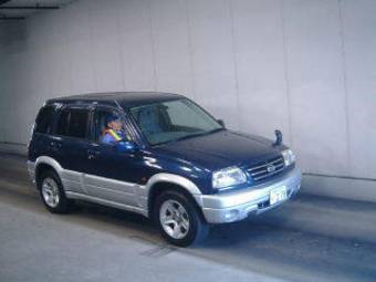 2000 Suzuki Escudo Photos