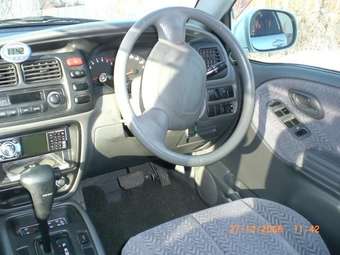 2001 Suzuki Escudo Photos