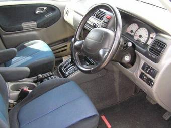 2002 Suzuki Escudo Pictures