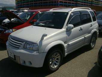 2003 Suzuki Escudo Pictures