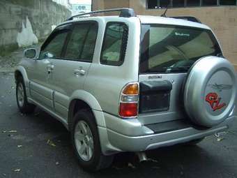 2003 Suzuki Escudo Pictures