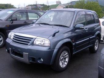 2004 Suzuki Escudo Pictures