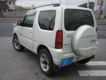 2005 Suzuki Jimny Pictures